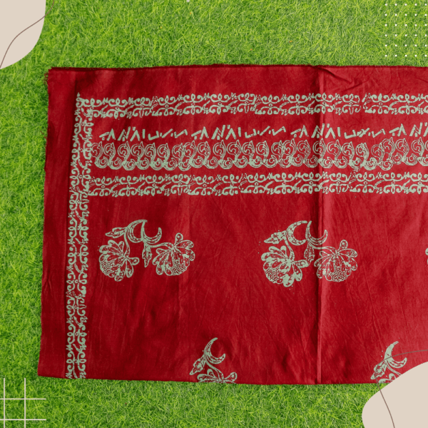 Batik Kerinci motif bunga asoka dan aksara Incung Itik Pulang Petang, elegan dan menenangkan. Temukan di batikkerinci.com.