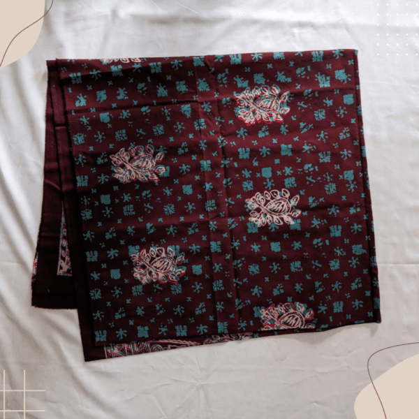 Batik Kerinci motif tikar dan daun sirih, tradisi lokal yang kuat. Tersedia di batikkerinci.com.