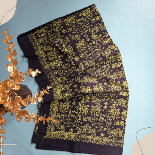 Batik Kerinci motif aksara Incung Sehalun Suhak, Selatus Bedil, penuh kekuatan dan makna. Tersedia di batikkerinci.com.